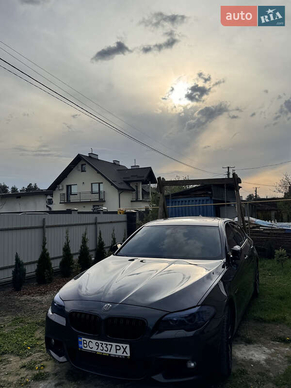 Седан BMW 5 Series 2013 в Львове
