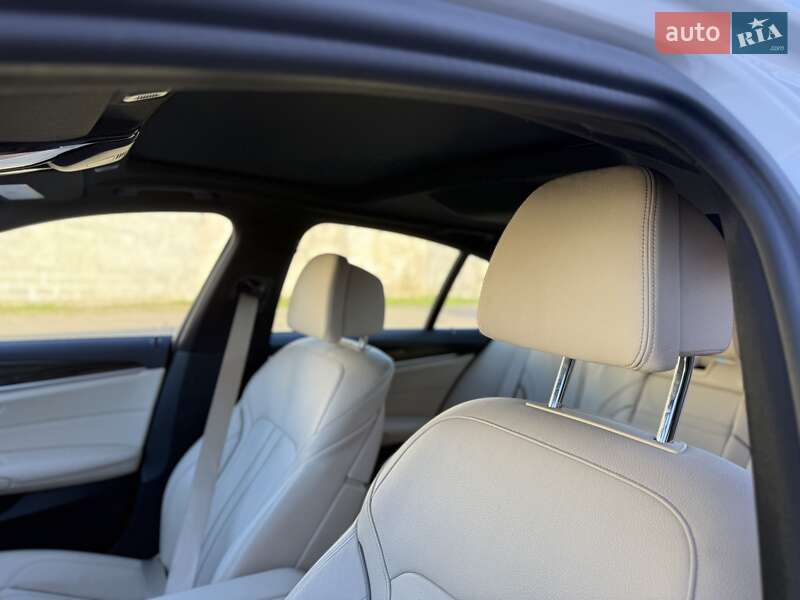 Седан BMW 5 Series 2017 в Стрые фото 23 Седан BMW 5 Series 2017 в Стрые