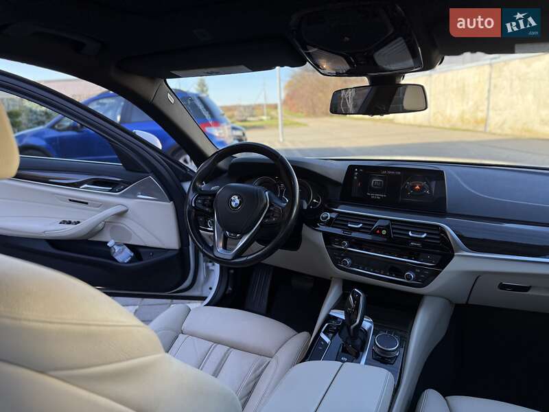 Седан BMW 5 Series 2017 в Стрые фото 28 Седан BMW 5 Series 2017 в Стрые