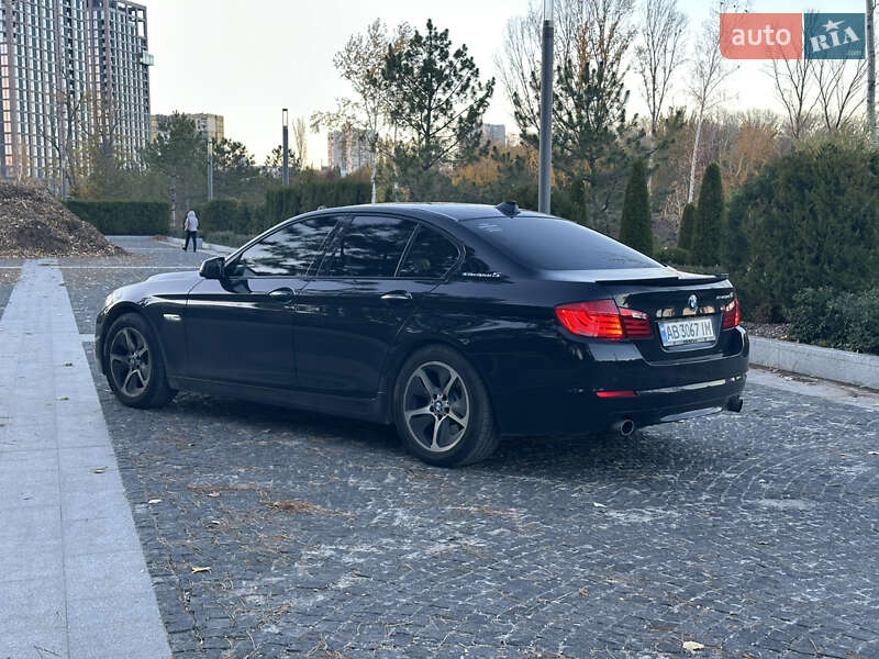 Седан BMW 5 Series 2012 в Днепре