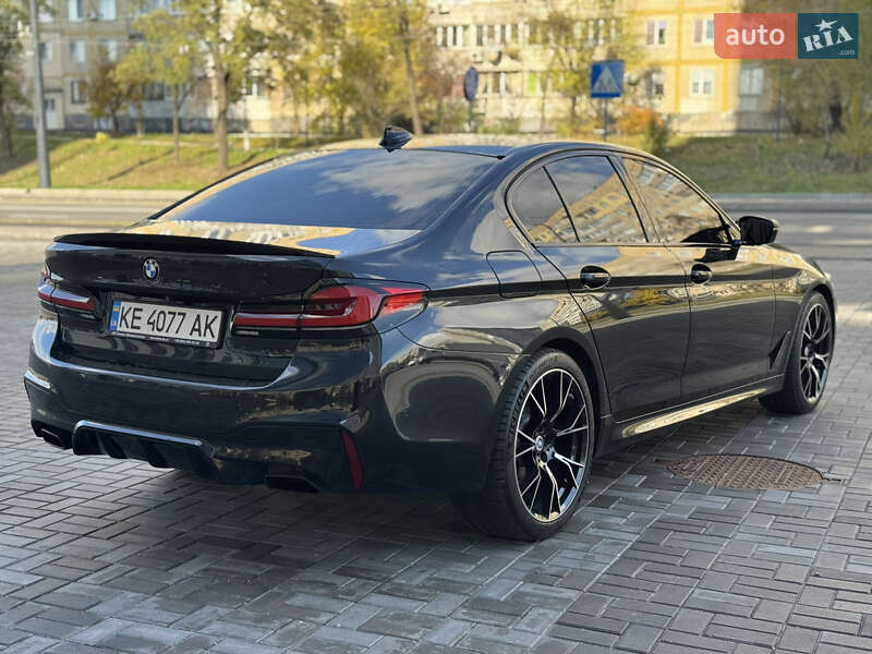 Седан BMW 5 Series 2017 в Днепре