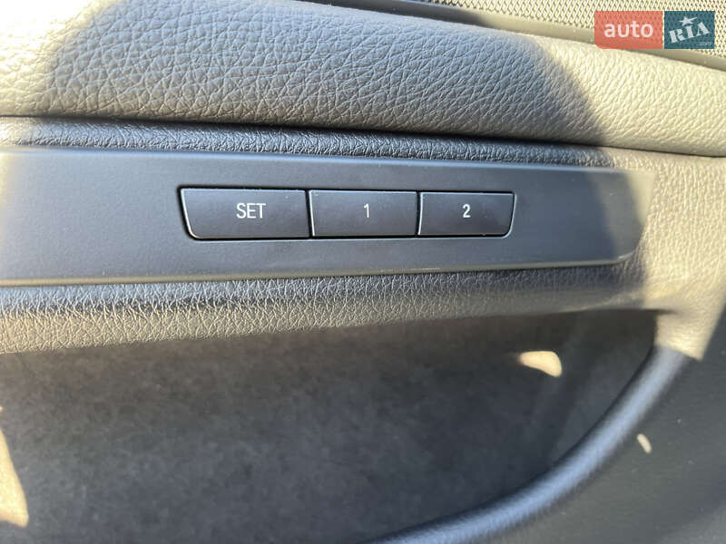 Седан BMW 5 Series 2015 в Новій Одесі