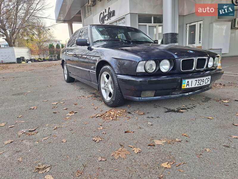 Седан BMW 5 Series 1995 в Киеве