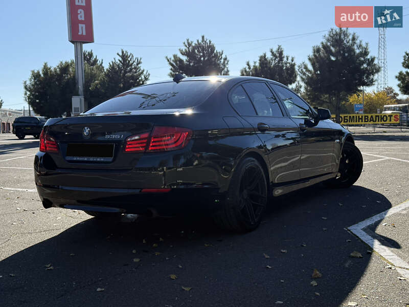 Седан BMW 5 Series 2011 в Одессе