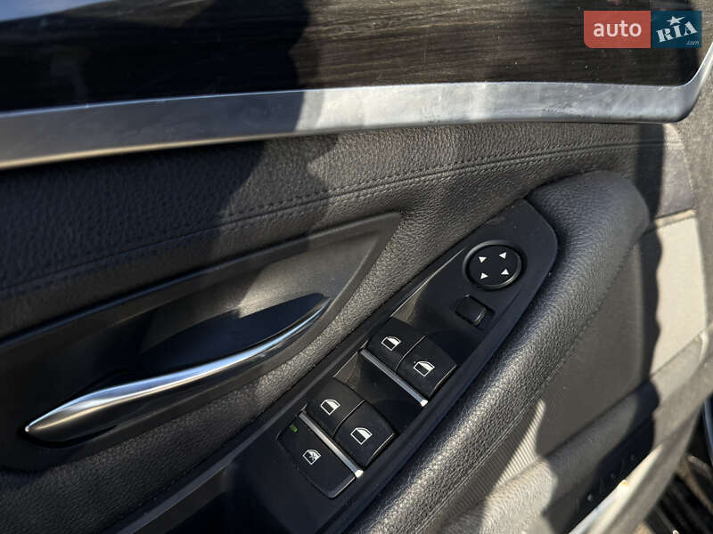 Седан BMW 5 Series 2011 в Одессе