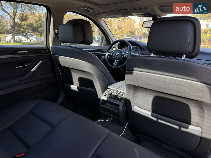 Седан BMW 5 Series 2011 в Одессе