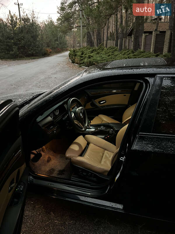 Седан BMW 5 Series 2008 в Новомосковську