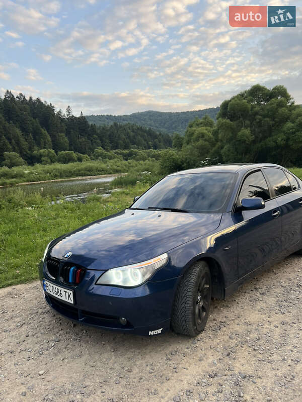 Седан BMW 5 Series 2004 в Бориславе