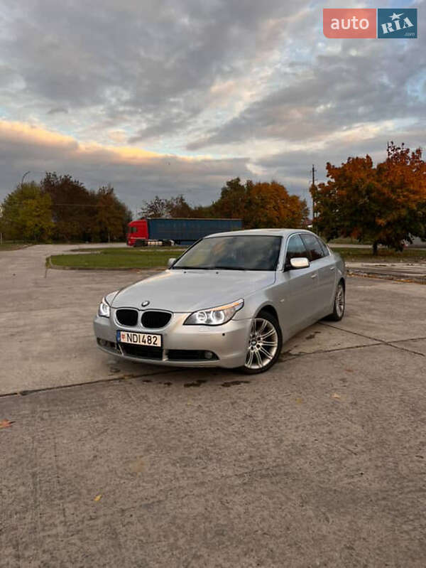 BMW 5 Series 2003
