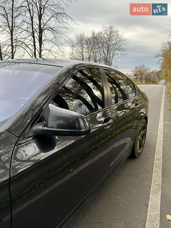 Седан BMW 5 Series 2012 в Киеве