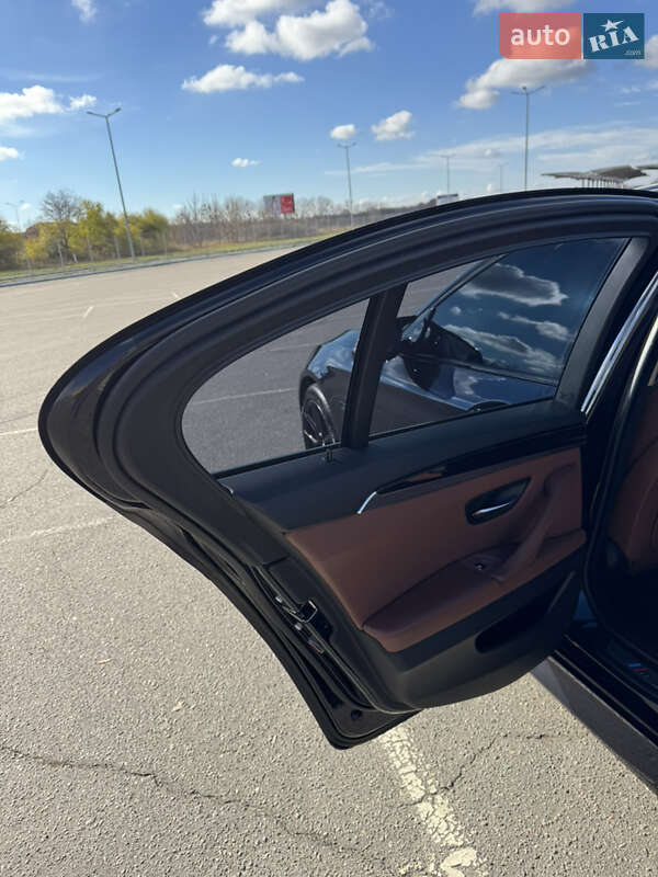 Седан BMW 5 Series 2015 в Полтаве фото 17 Седан BMW 5 Series 2015 в Полтаве