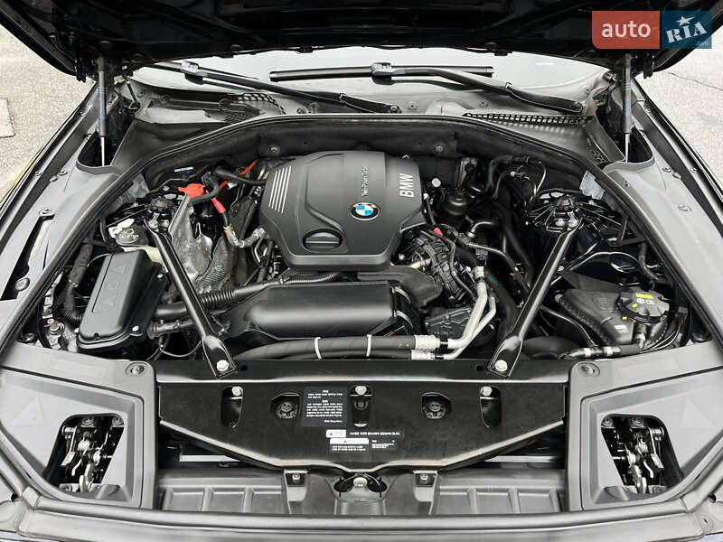 Седан BMW 5 Series 2016 в Виннице