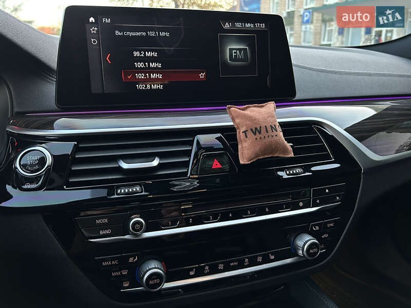 Седан BMW 5 Series 2017 в Николаеве