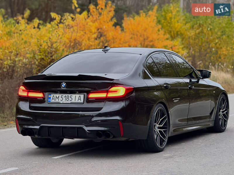 Седан BMW 5 Series 2017 в Олевске