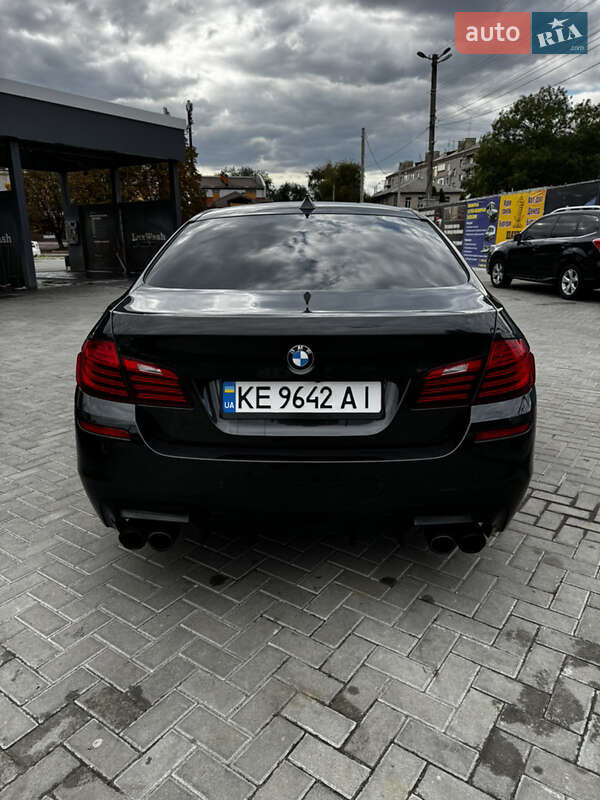 Седан BMW 5 Series 2014 в Царичанці