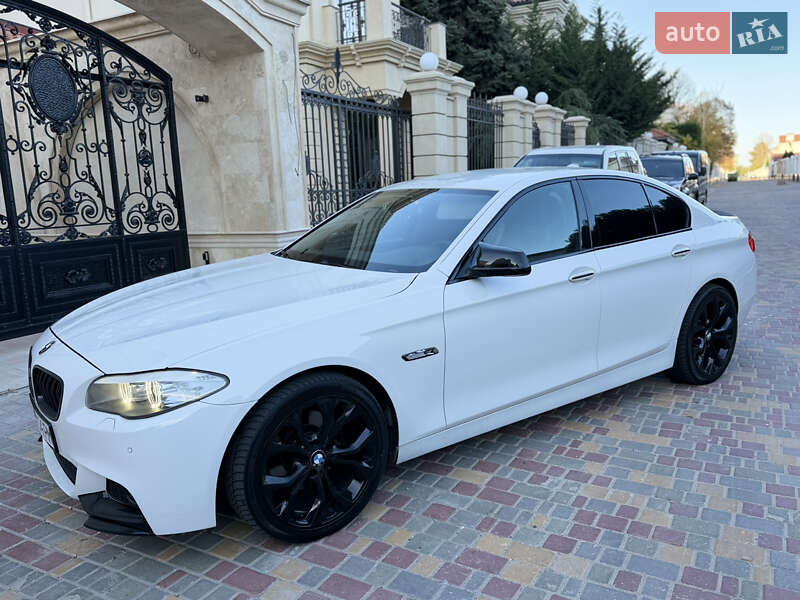 Седан BMW 5 Series 2010 в Одессе