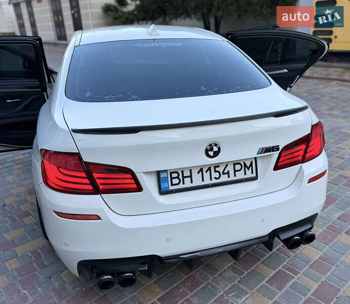 Седан BMW 5 Series 2010 в Одессе