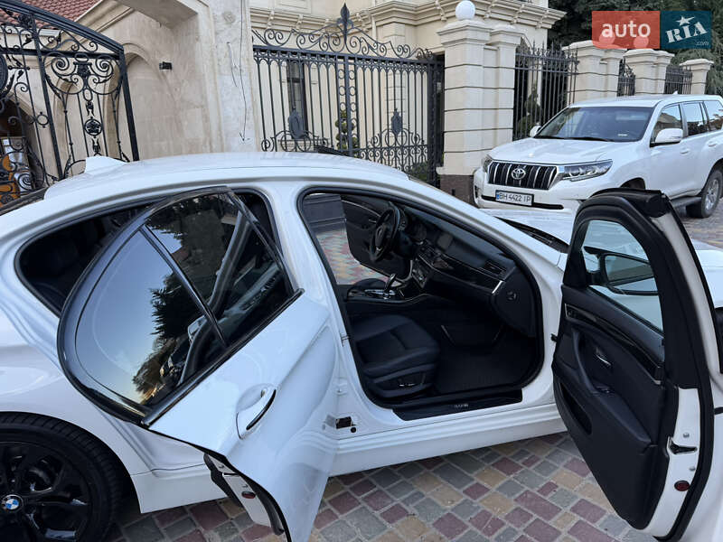 Седан BMW 5 Series 2010 в Одессе