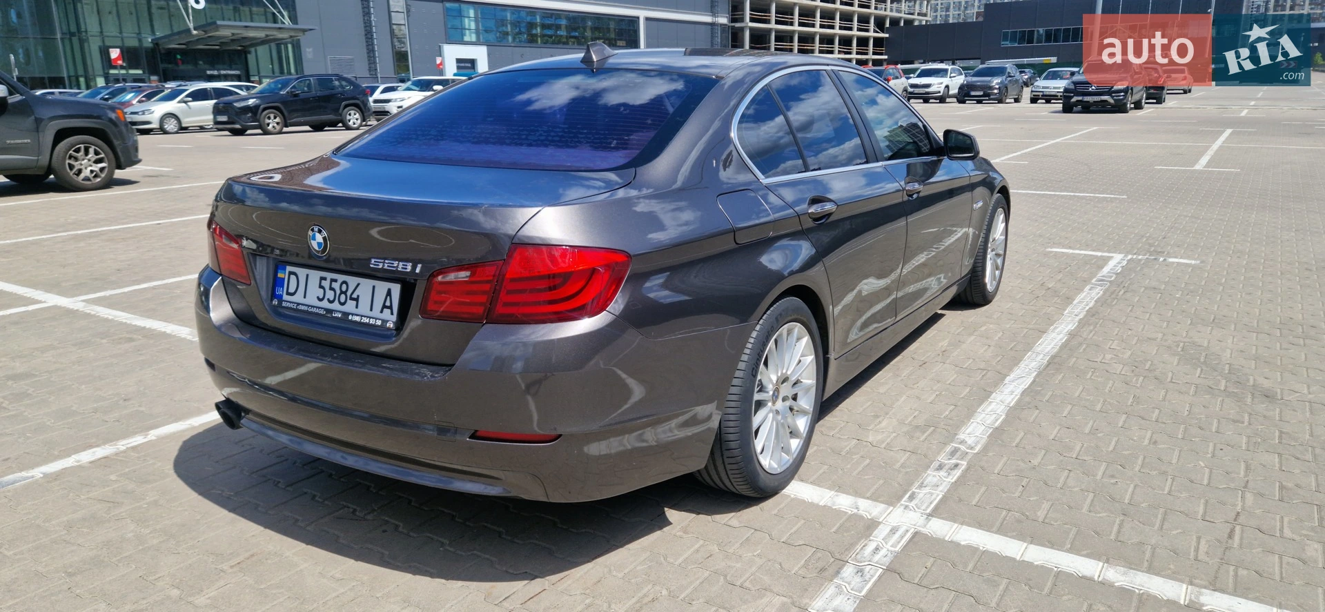 2010 BMW 5er - мініатюра 6