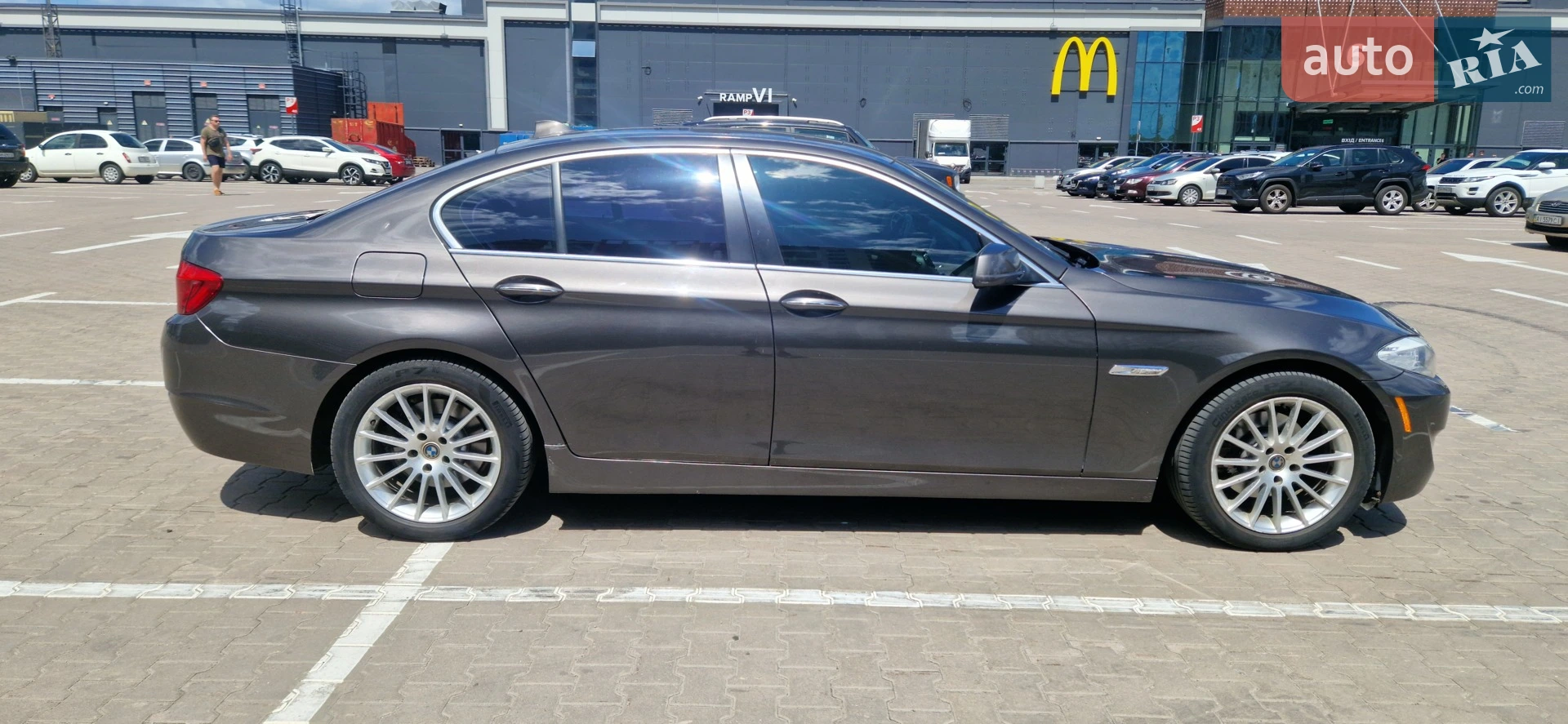 2010 BMW 5er - мініатюра 7