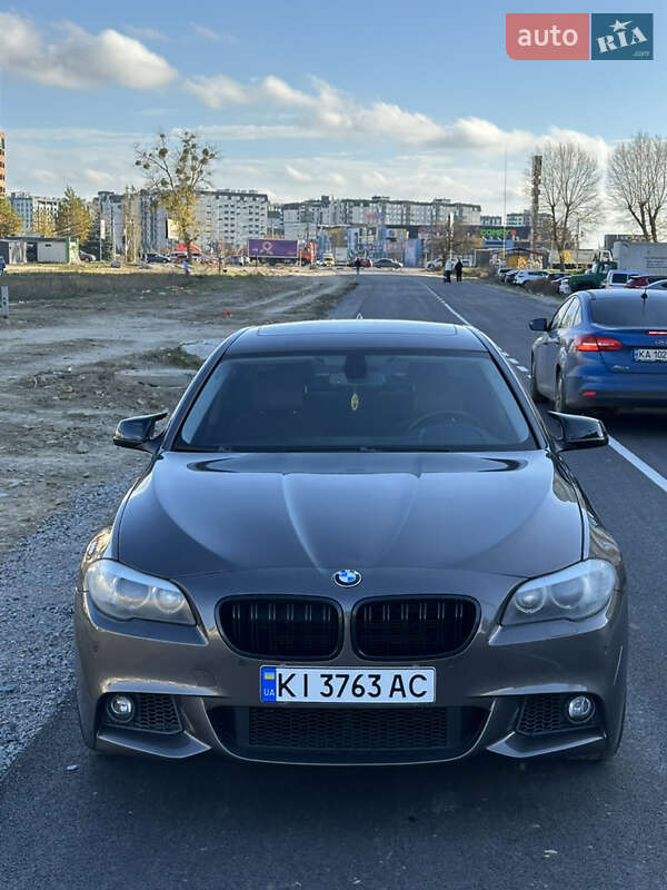 Седан BMW 5 Series 2011 в Софіївській Борщагівці