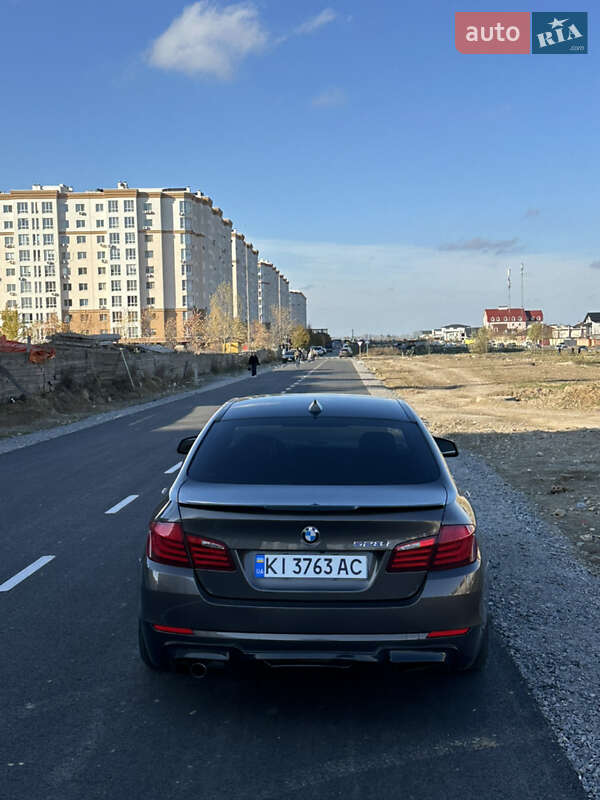 Седан BMW 5 Series 2011 в Софіївській Борщагівці