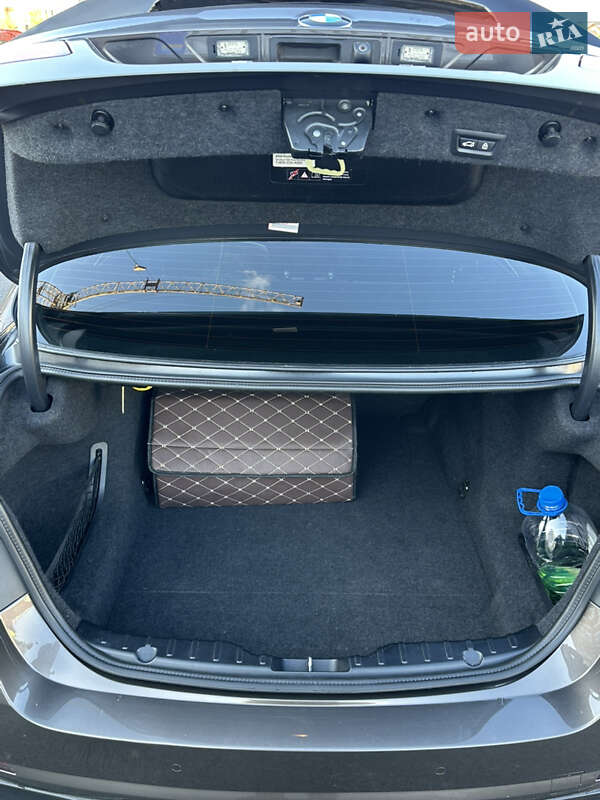 Седан BMW 5 Series 2011 в Софіївській Борщагівці