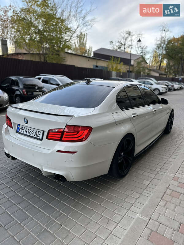Седан BMW 5 Series 2011 в Одессе