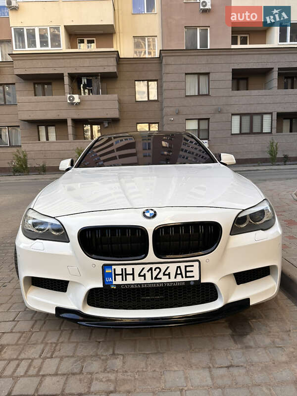 Седан BMW 5 Series 2011 в Одессе