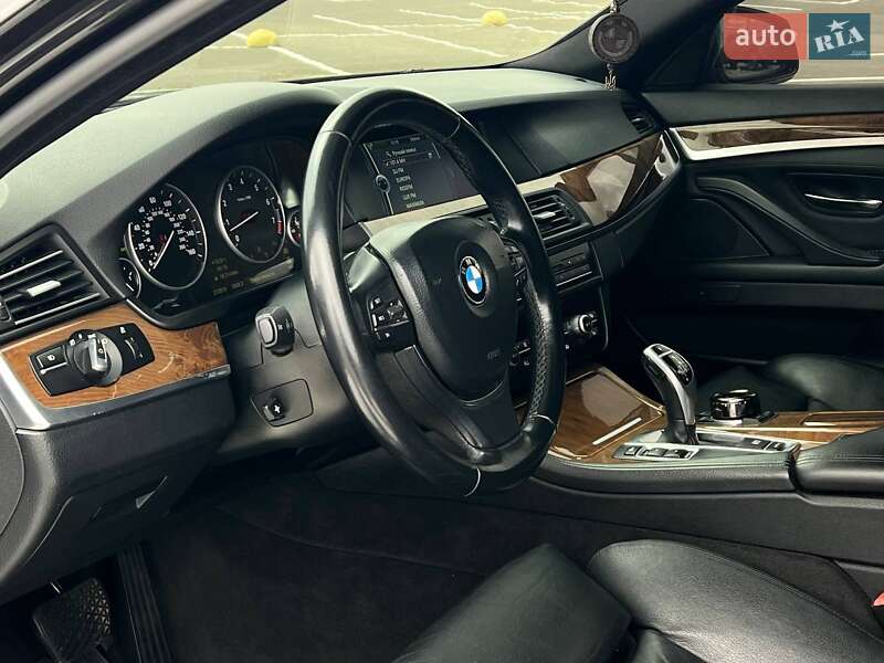 Седан BMW 5 Series 2010 в Одесі
