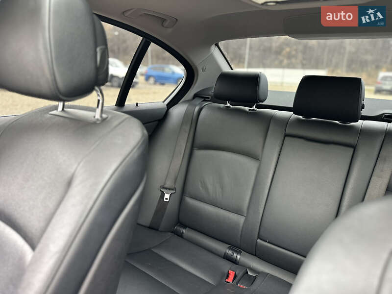 Седан BMW 5 Series 2012 в Львове фото 16 Седан BMW 5 Series 2012 в Львове