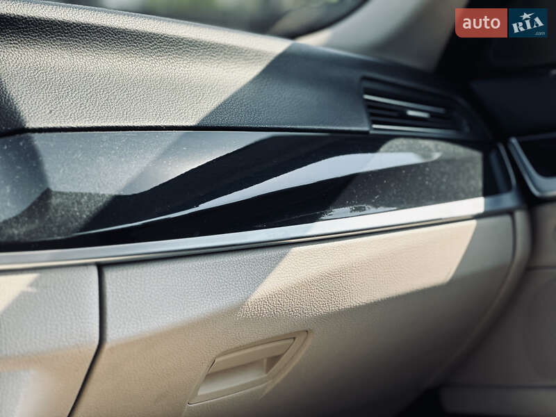 Седан BMW 5 Series 2010 в Запоріжжі фото 59 Седан BMW 5 Series 2010 в Запоріжжі