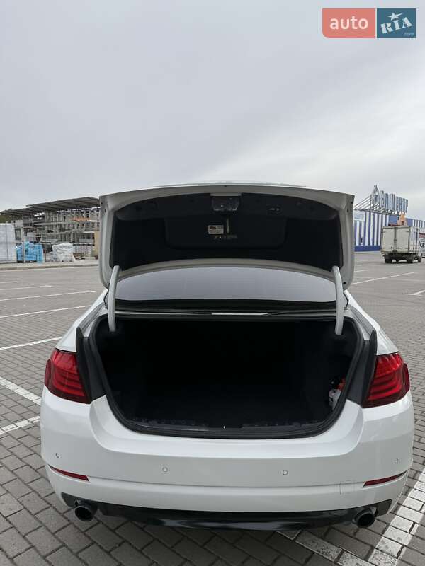 Седан BMW 5 Series 2012 в Львове фото 17 Седан BMW 5 Series 2012 в Львове