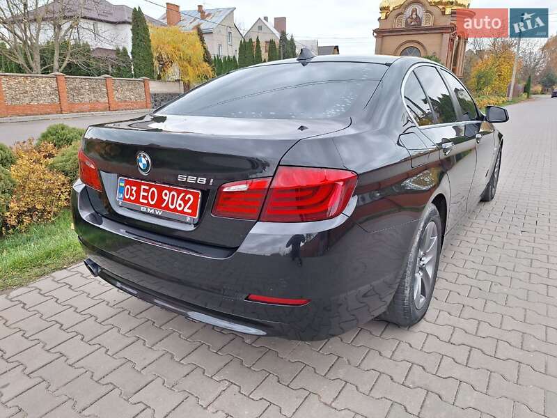 Седан BMW 5 Series 2012 в Луцке