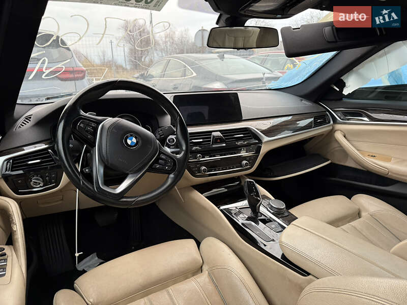 Седан BMW 5 Series 2017 в Львове