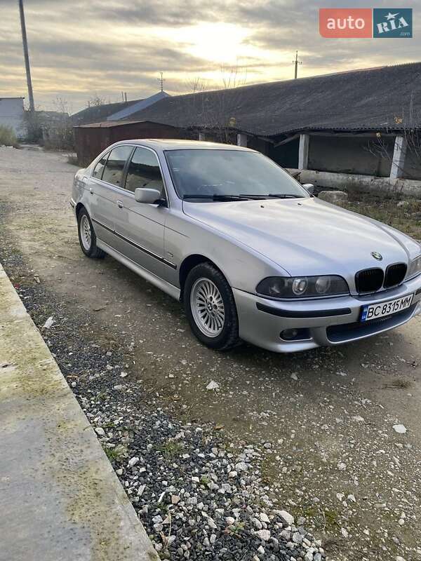 Седан BMW 5 Series 1997 в Вараше