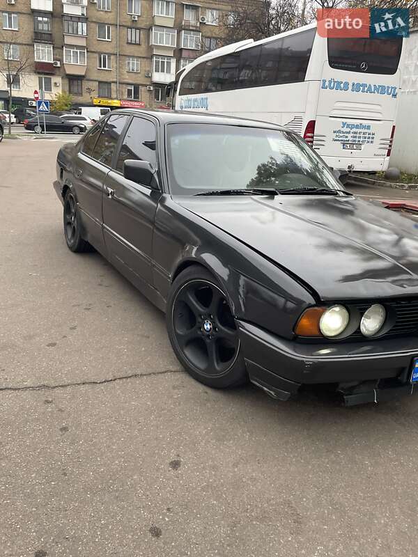 BMW 5 Series 1989 BMW 5 Series 1989