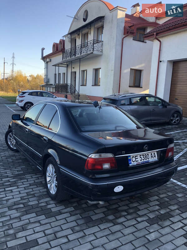 Седан BMW 5 Series 2000 в Львове