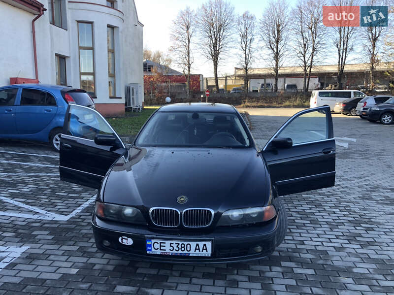 Седан BMW 5 Series 2000 в Львове