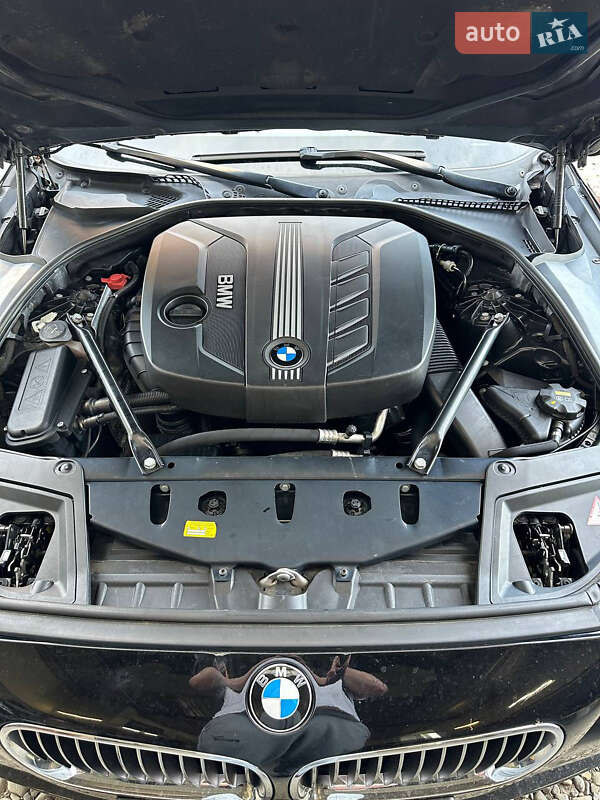 Седан BMW 5 Series 2011 в Чернівцях