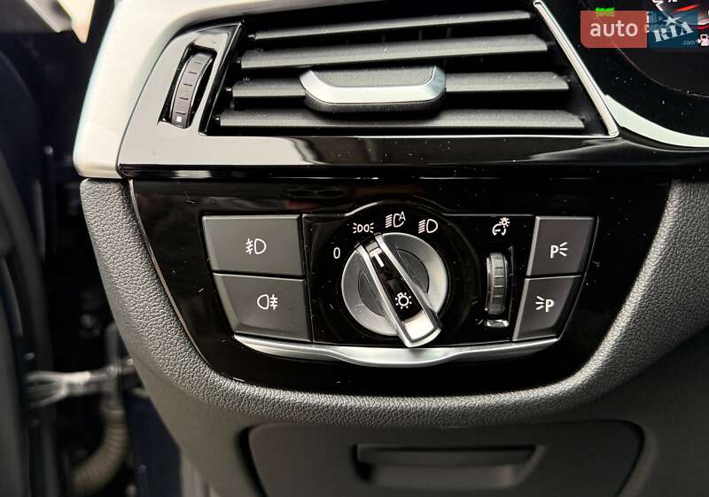 Седан BMW 5 Series 2019 в Києві фото 25 Седан BMW 5 Series 2019 в Києві