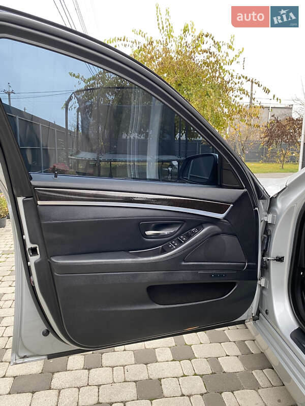 Седан BMW 5 Series 2014 в Киеве