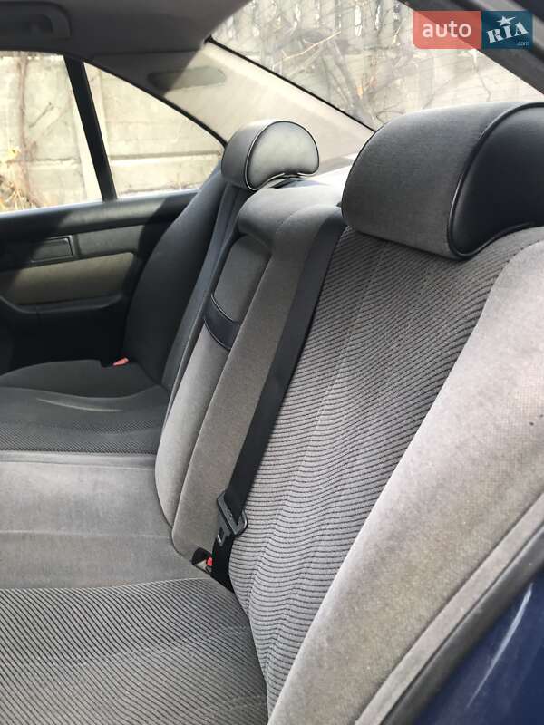 Седан BMW 5 Series 1989 в Киеве