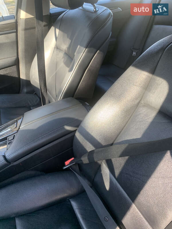 Седан BMW 5 Series 2012 в Івано-Франківську