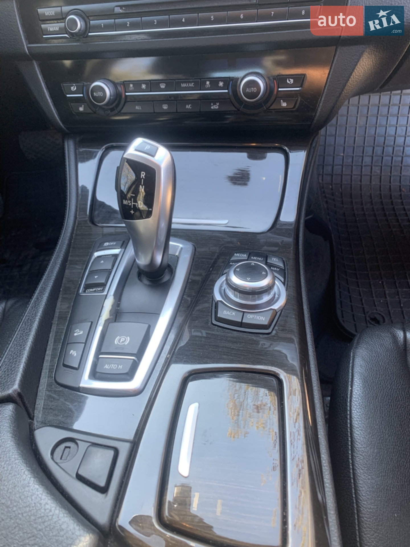 2012 BMW 5er - мініатюра 8