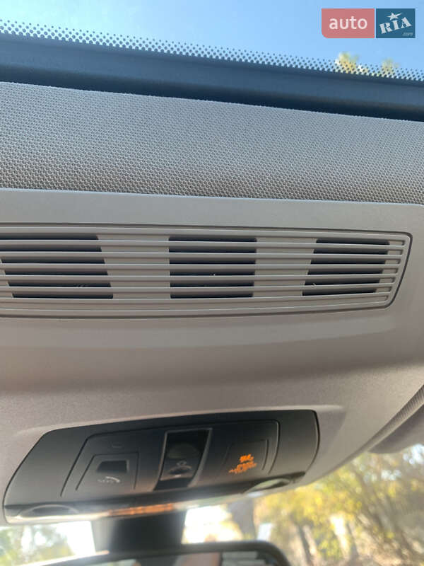 Седан BMW 5 Series 2012 в Івано-Франківську