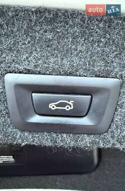 Седан BMW 5 Series 2011 в Львове