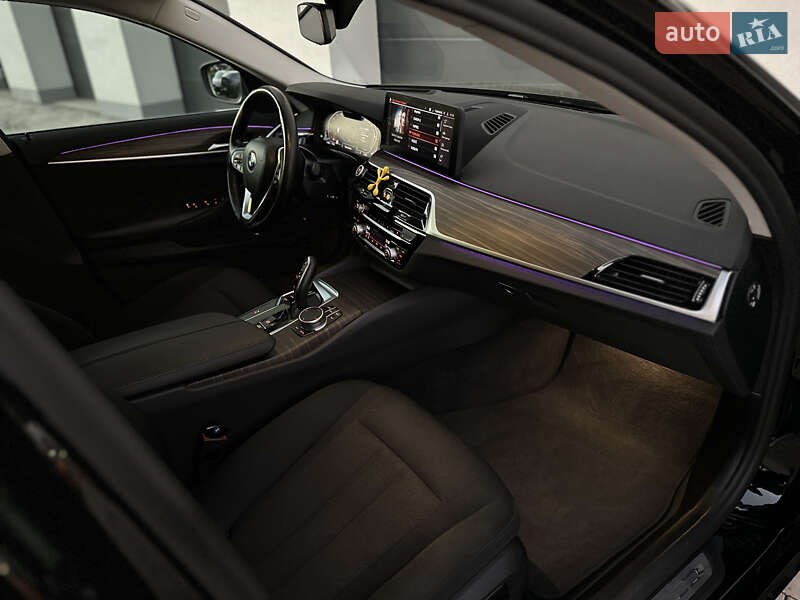 Универсал BMW 5 Series 2021 в Ужгороде фото 32 Универсал BMW 5 Series 2021 в Ужгороде