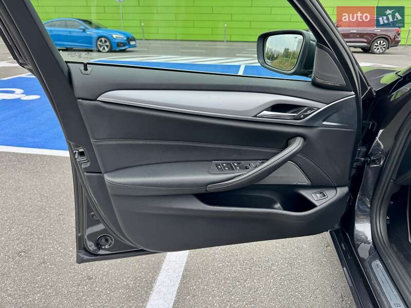 Універсал BMW 5 Series 2017 в Києві фото 35 Універсал BMW 5 Series 2017 в Києві