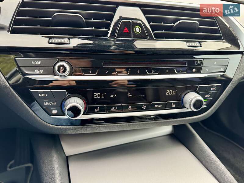 Універсал BMW 5 Series 2017 в Києві фото 62 Універсал BMW 5 Series 2017 в Києві